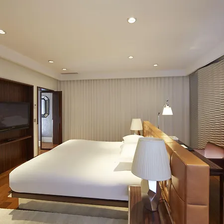 فندق Maison Pic 5*