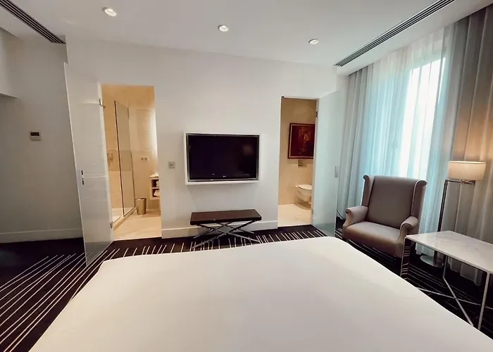 Hotell Maison Pic 5*